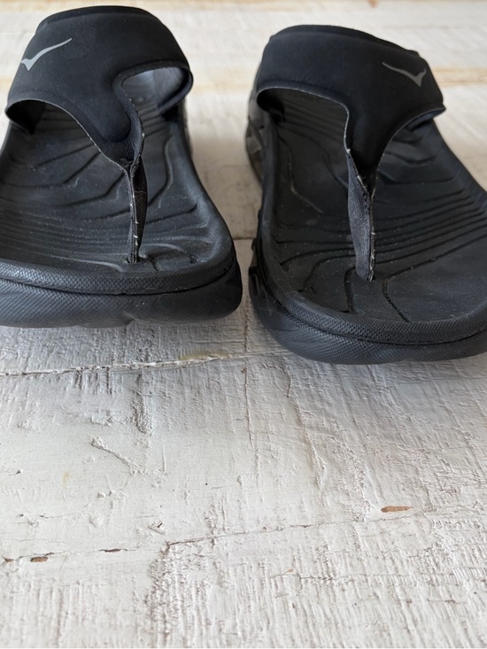 Hoka One One Ora Recovery Thong Sandals Women’s size 9 Men’s 7 Black Cushioned - Picture 4 of 11